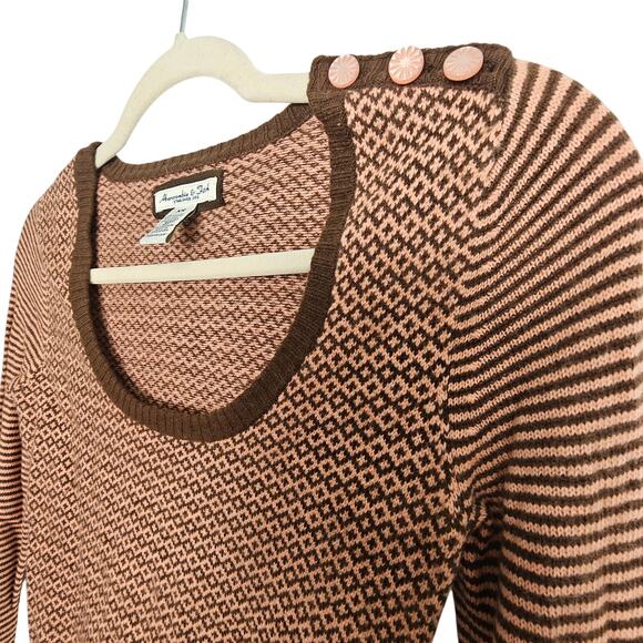 VTG Y2K Abercrombie & Fitch Womens Cashmere Crop Sweater Wool Angora Size XS - Picture 5 of 8